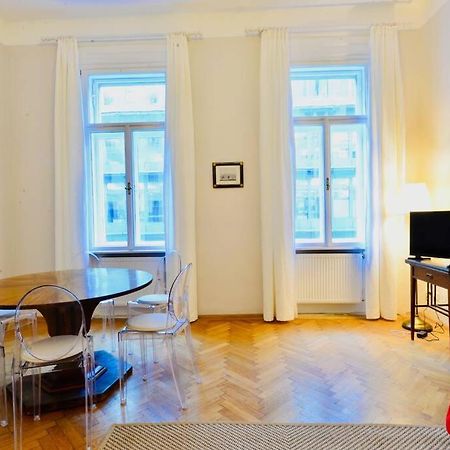 Beautiful Viennese Flat In The City Centre 외부 사진