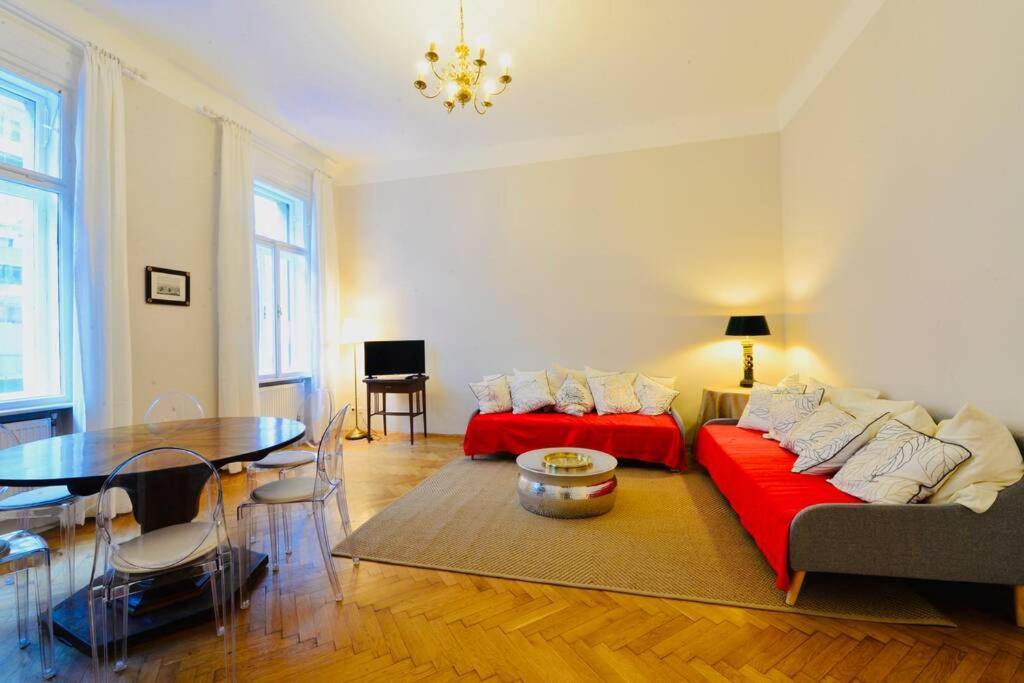 Beautiful Viennese Flat In The City Centre 외부 사진